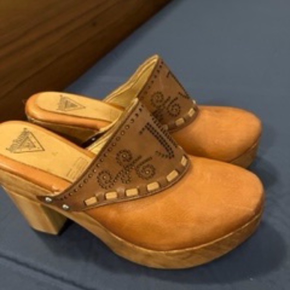 Fluevog clog - Picture 1 of 3